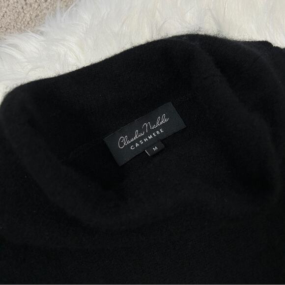 CLAUDIA NICHOLE Cashmere Size Medium Black Knit Turtleneck Top Quiet Luxury Chic - Picture 5 of 6